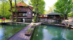 سياحة بيهاتش البوسنة